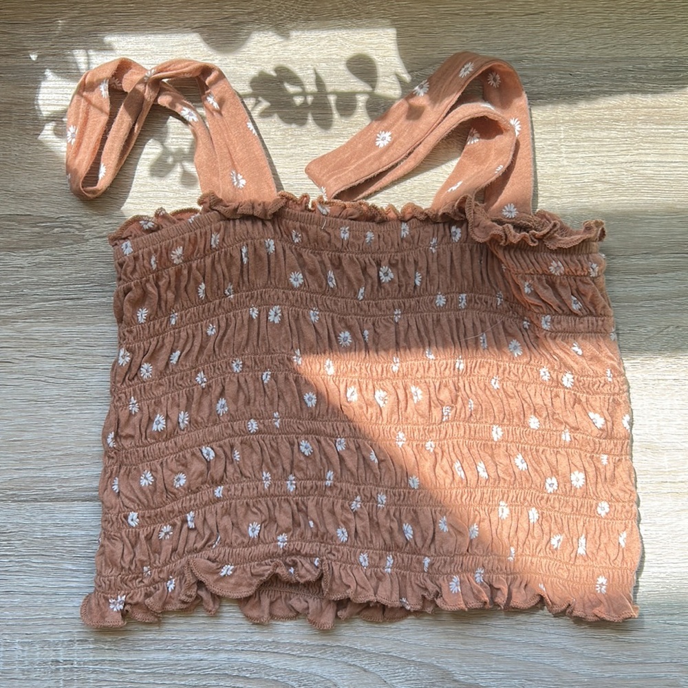 AE Ruched Crop Tank - Picture 3 of 3